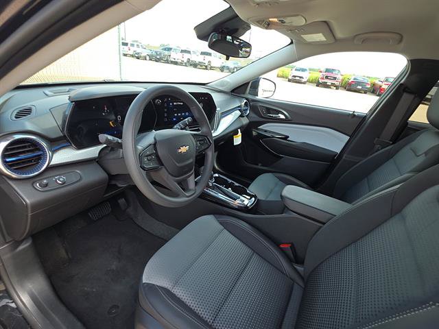 Used 2026 Chevrolet Trax LT FWD image 10