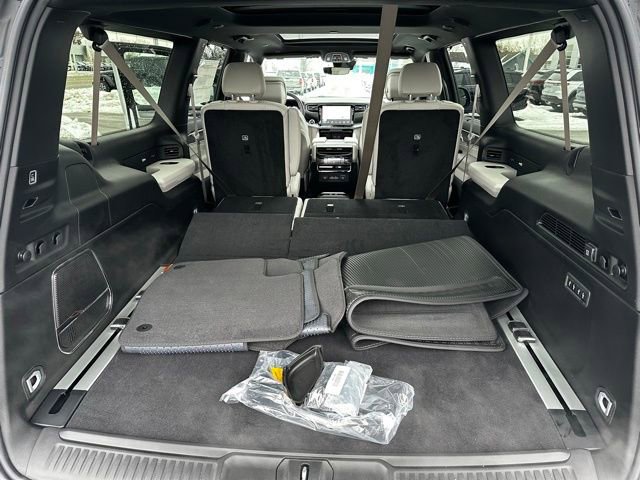 New 2025 Jeep Wagoneer L Series III w/ Quick Order Package 25C Super image 36