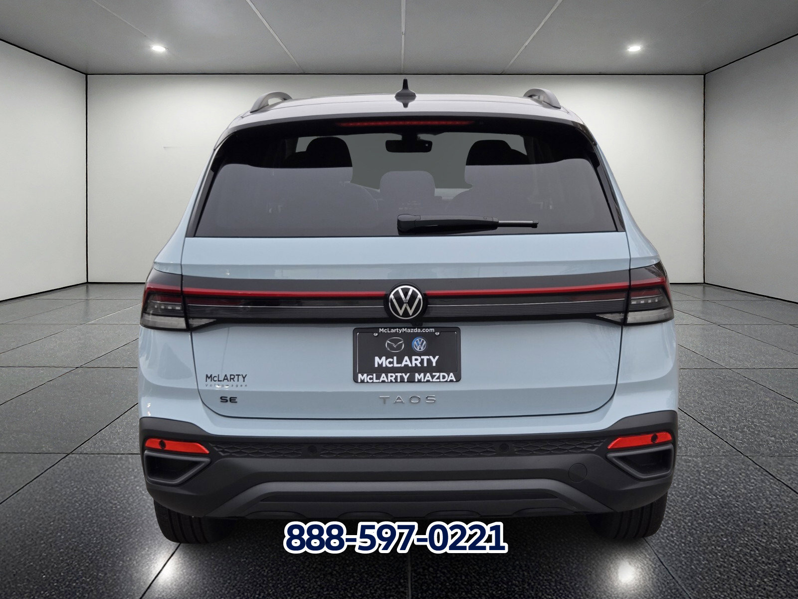 New 2026 Volkswagen Taos SE image 4