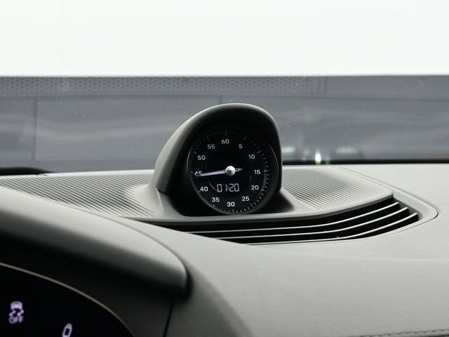 Certified 2022 Porsche Taycan 4S image 12