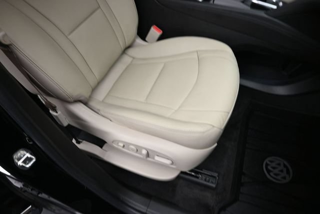 Used 2020 Buick Enclave Premium w/ Sun and Sites Package AWD/4WD image 33