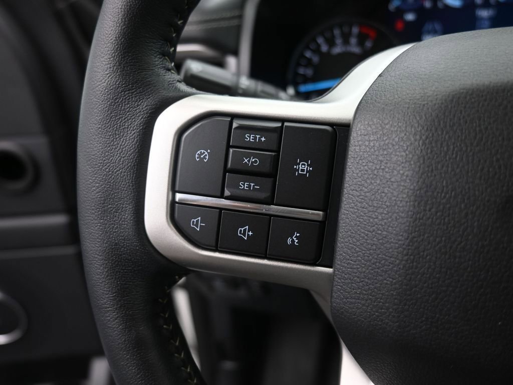 Used 2022 Ford Expedition XLT image 31