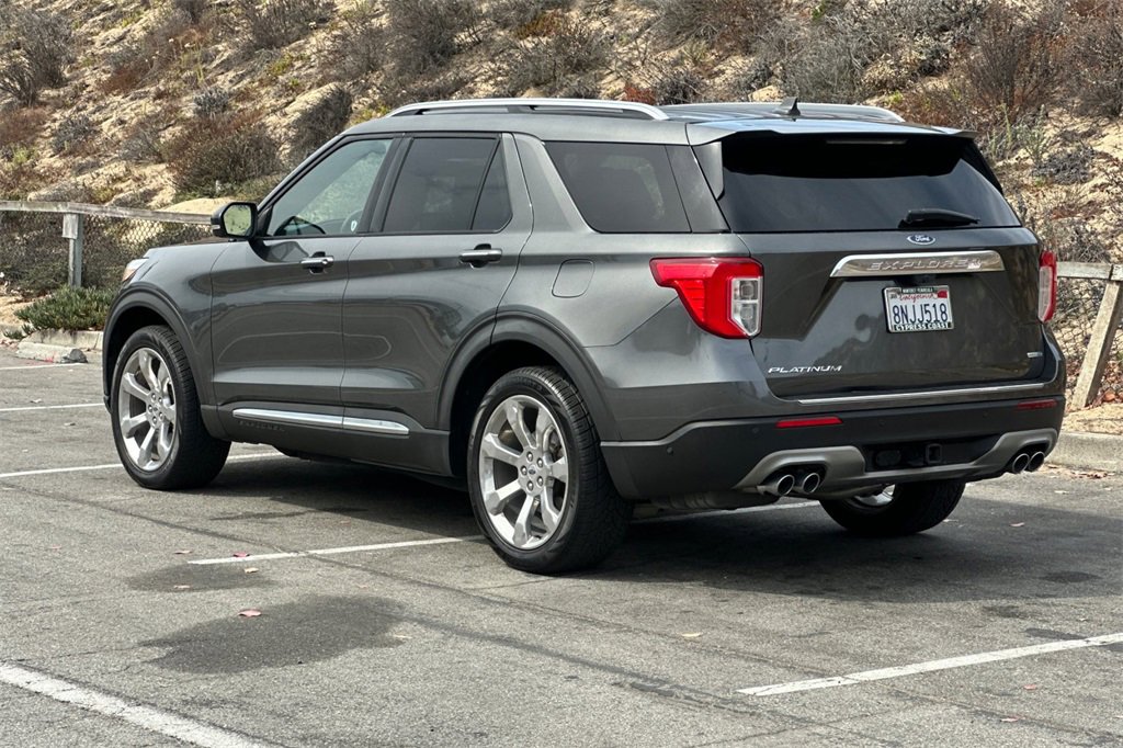 Used 2020 Ford Explorer Platinum w/ Premium Technology Package image 6