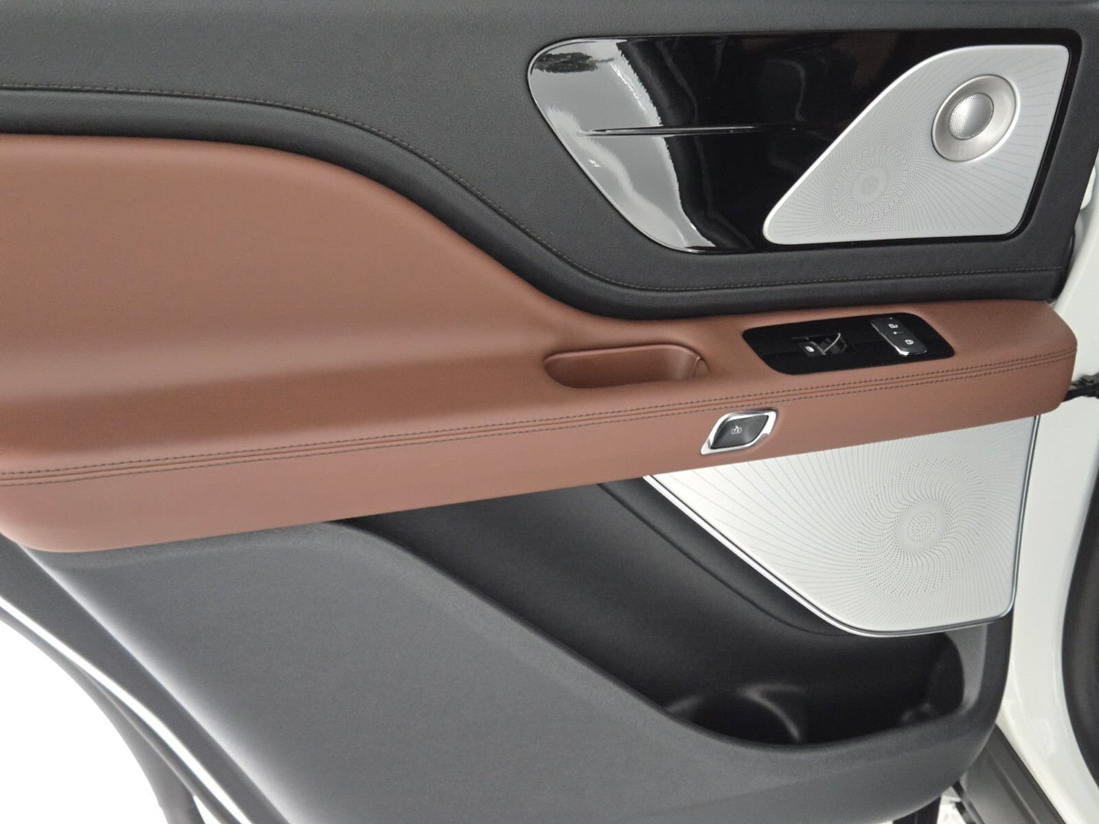 New 2026 Lincoln Aviator Reserve AWD/4WD image 24
