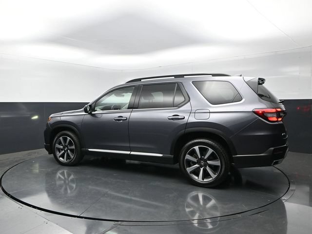 Used 2023 Honda Pilot Elite image 2