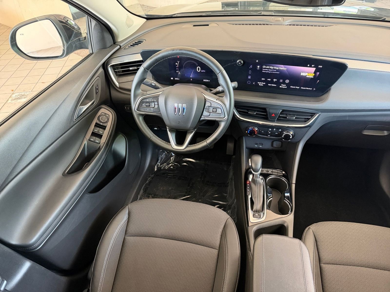 Used 2025 Buick Encore GX Preferred FWD image 33