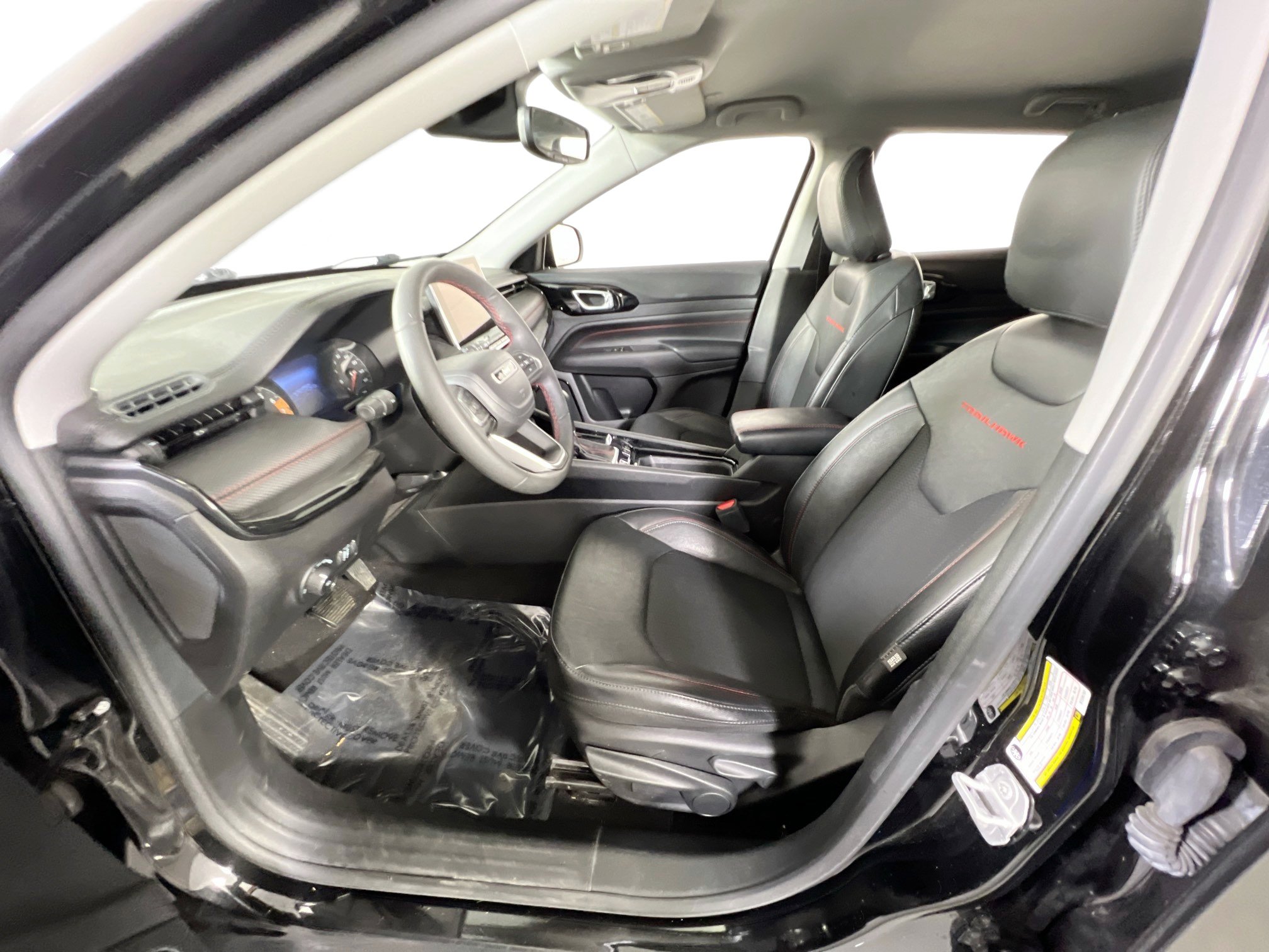 Used 2022 Jeep Compass Trailhawk image 18