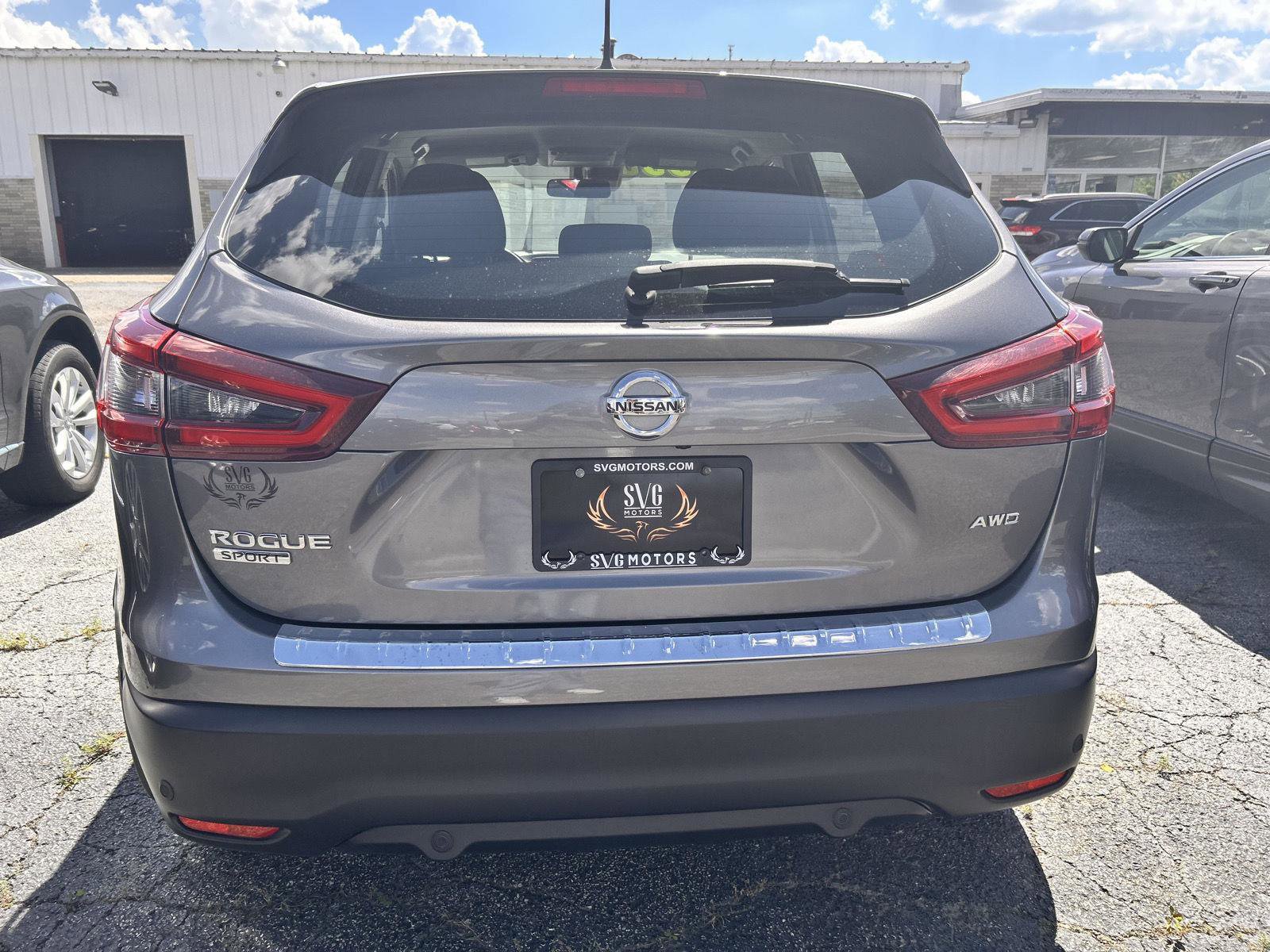 Used 2021 Nissan Rogue Sport S image 6