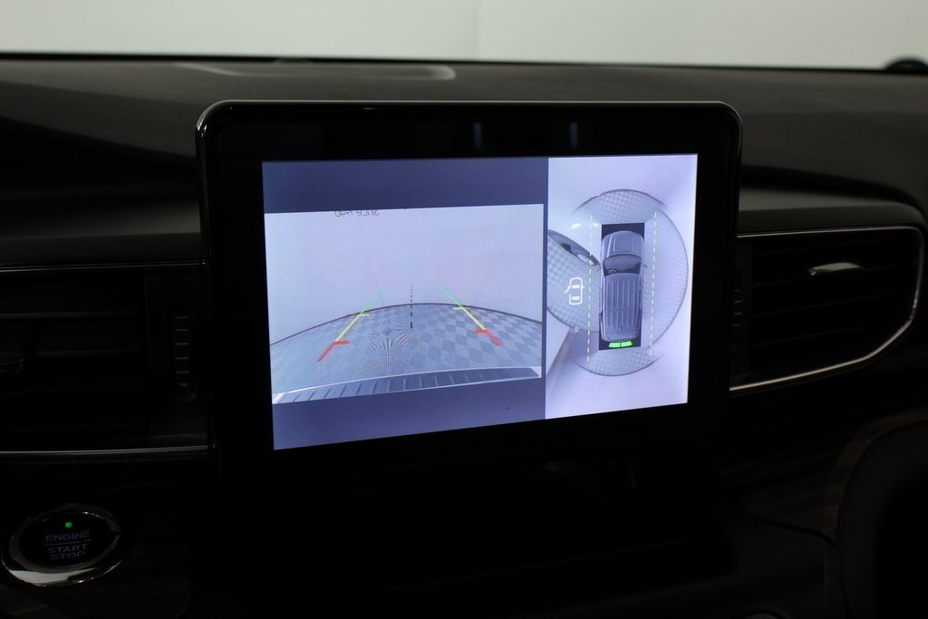 Used 2020 Ford Explorer Limited w/ Class III Trailer Tow Package image 6