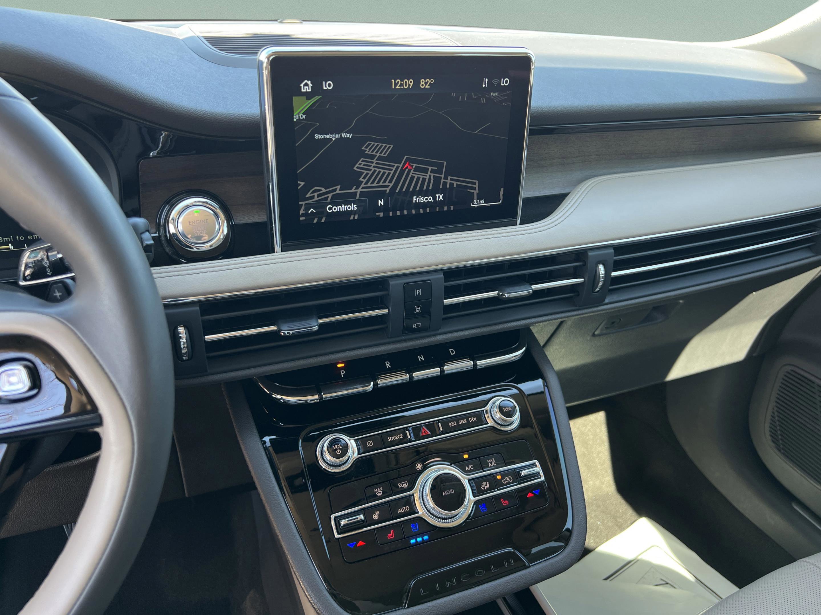 Used 2022 Lincoln Corsair Reserve w/ Elements Package image 16