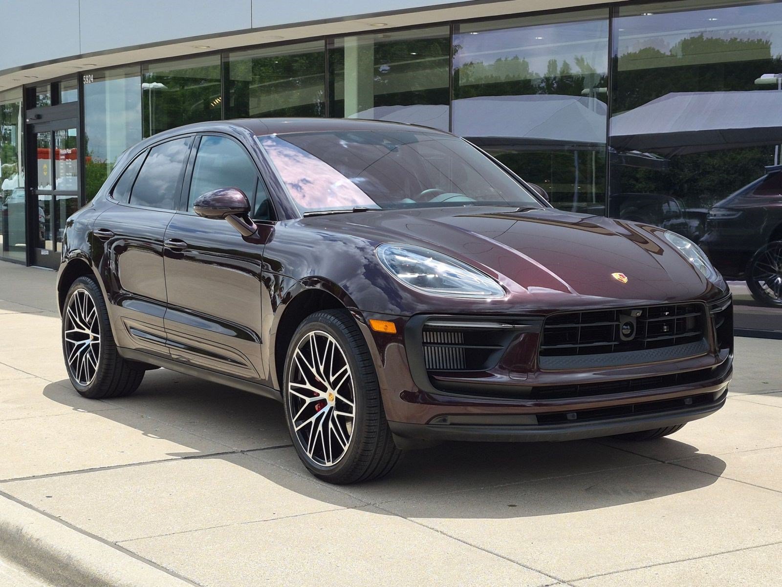Certified 2026 Porsche Macan S AWD/4WD image 7