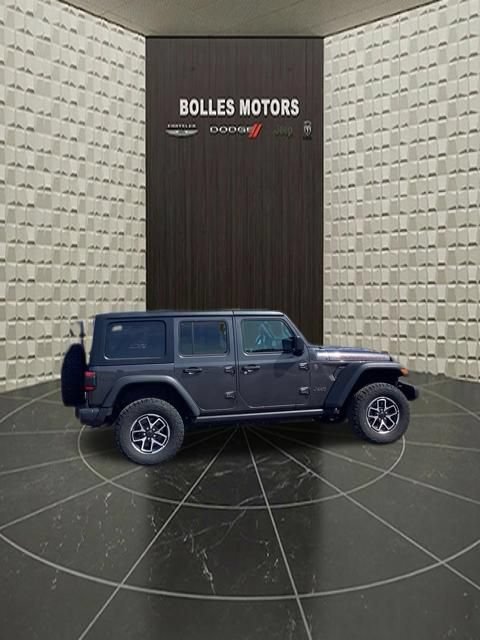 Certified 2025 Jeep Wrangler Unlimited Rubicon AWD/4WD image 3