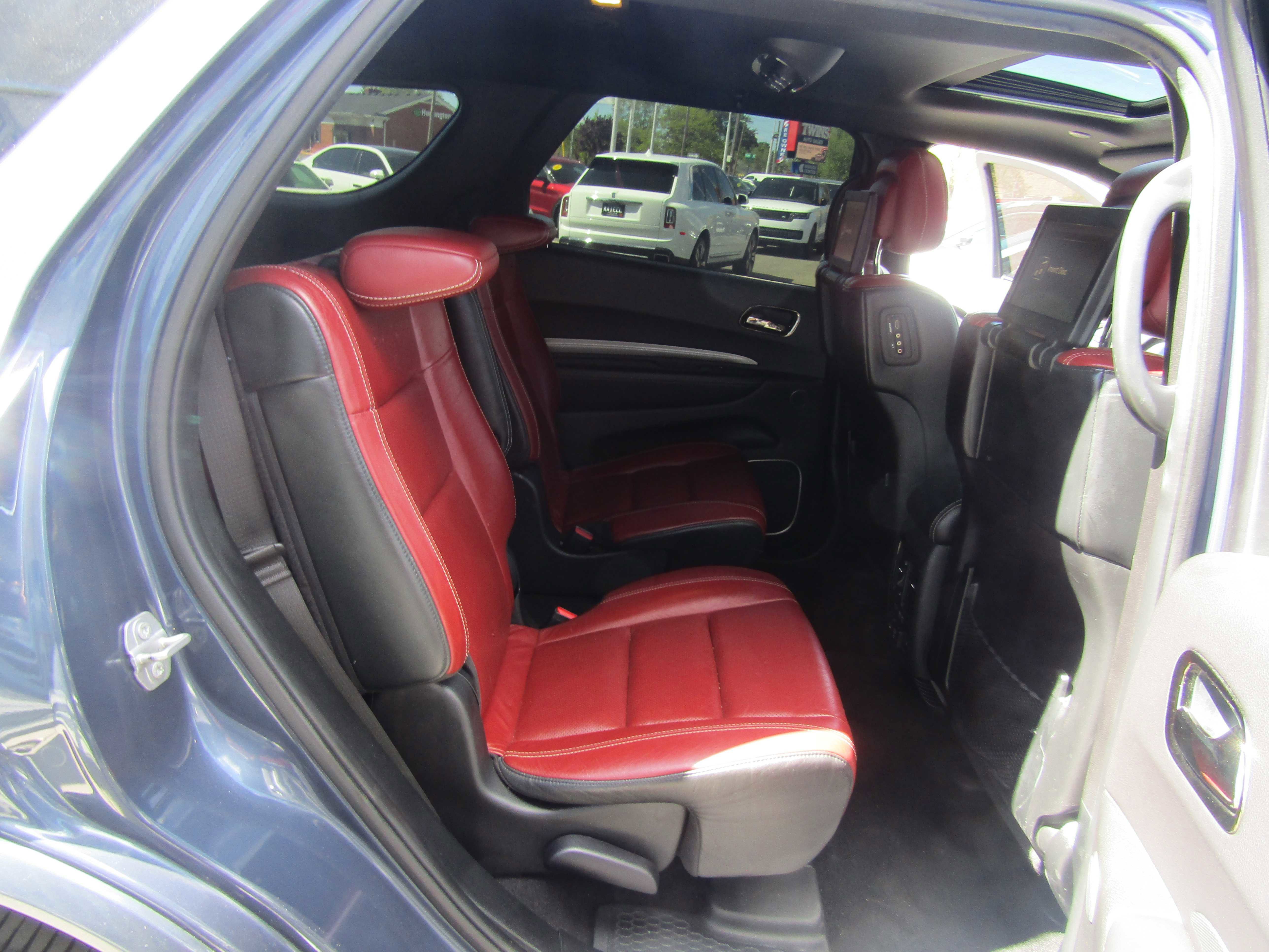 Used 2020 Dodge Durango SRT w/ Technology Group AWD/4WD image 18