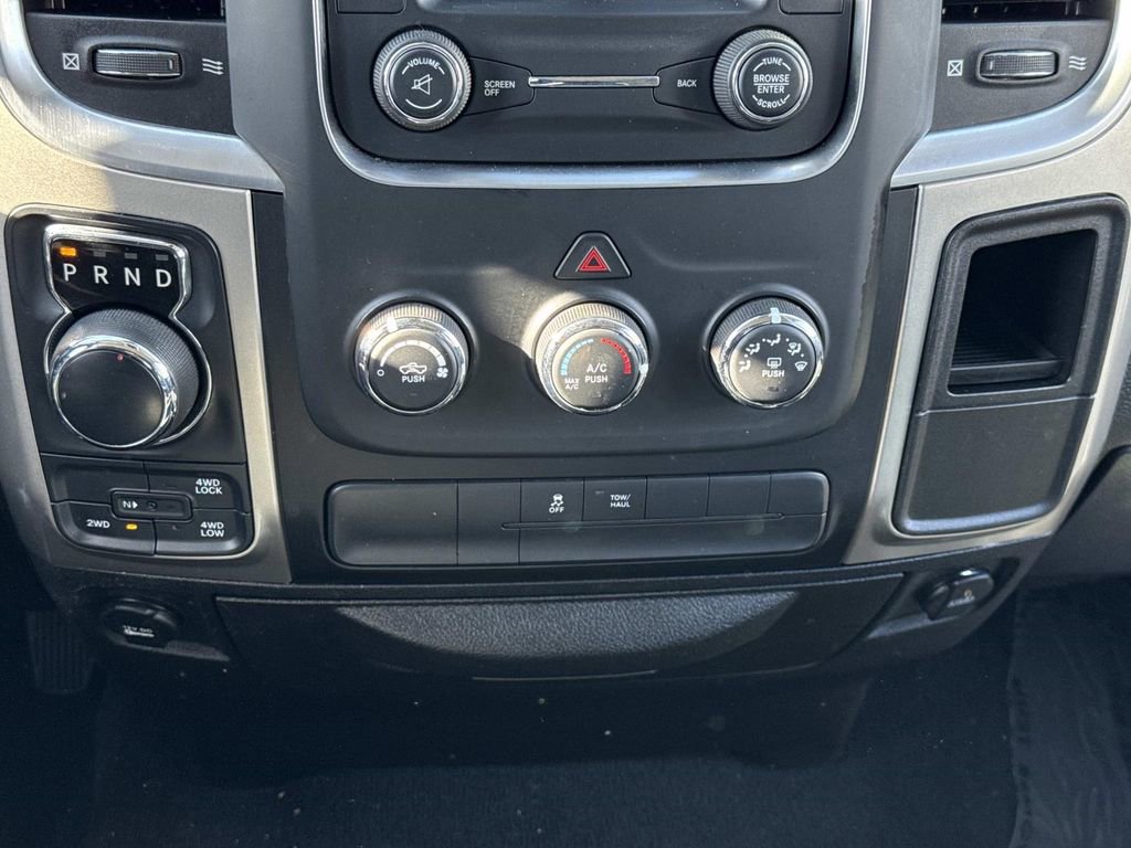 Used 2019 RAM 1500 Classic SLT AWD/4WD image 6