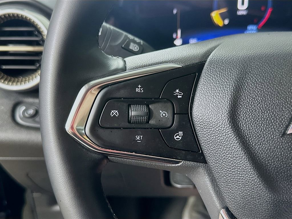 Used 2025 Chevrolet Trax ACTIV image 22