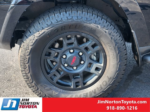 Used 2023 Toyota 4Runner SR5 AWD/4WD image 12