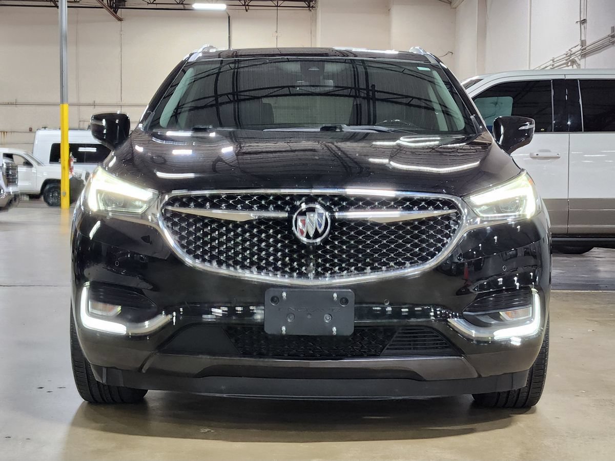 Used 2019 Buick Enclave Avenir w/ Avenir Technology Package FWD image 2