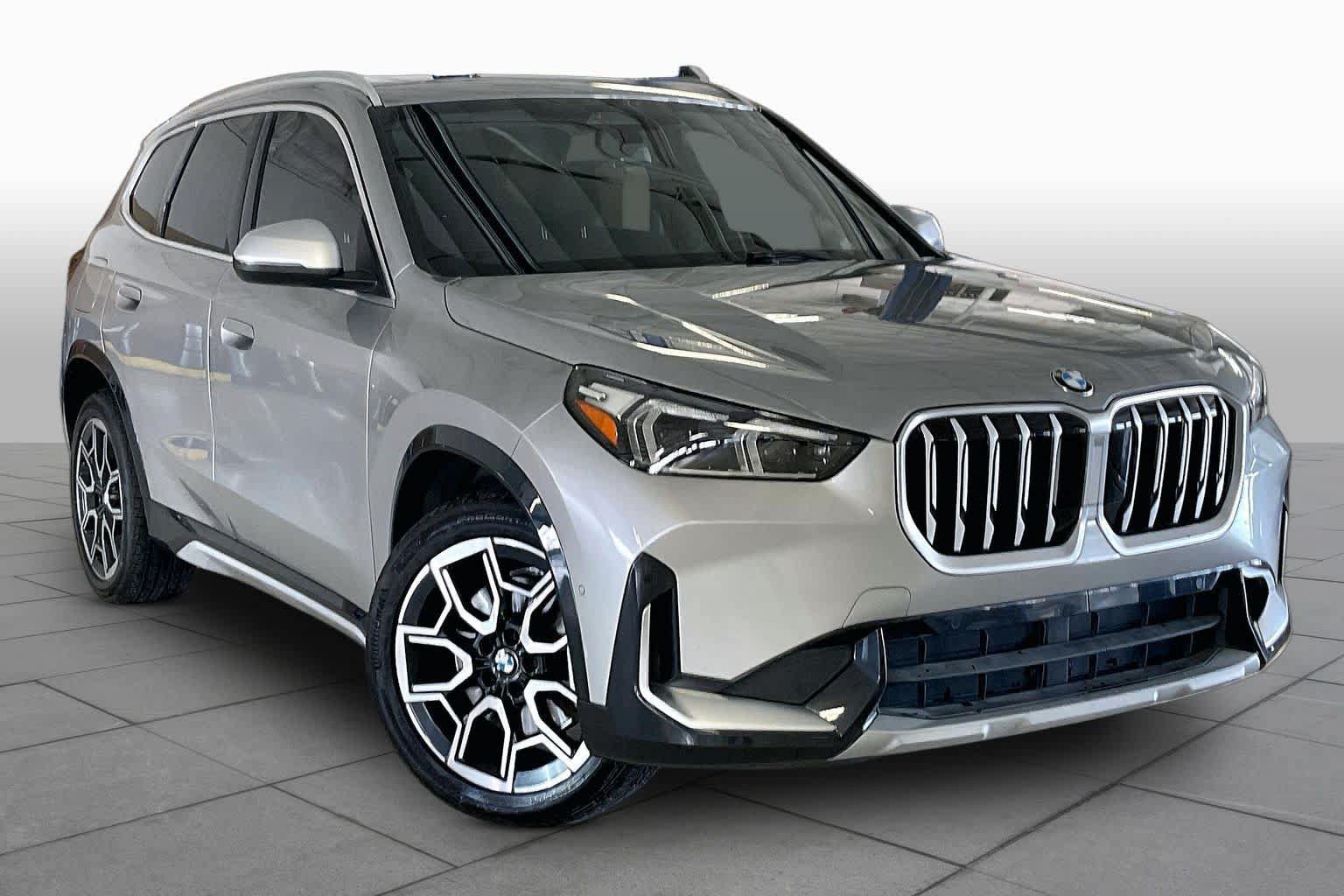 Used 2023 BMW X1 xDrive28i w/ Convenience Package AWD/4WD image 2