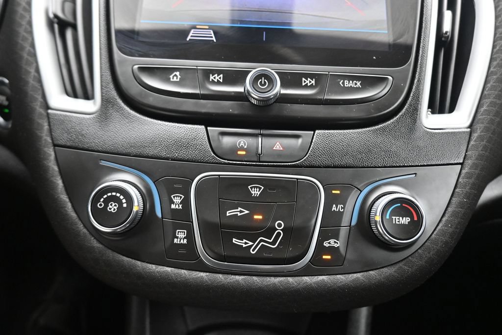 Used 2020 Chevrolet Malibu LS FWD image 18