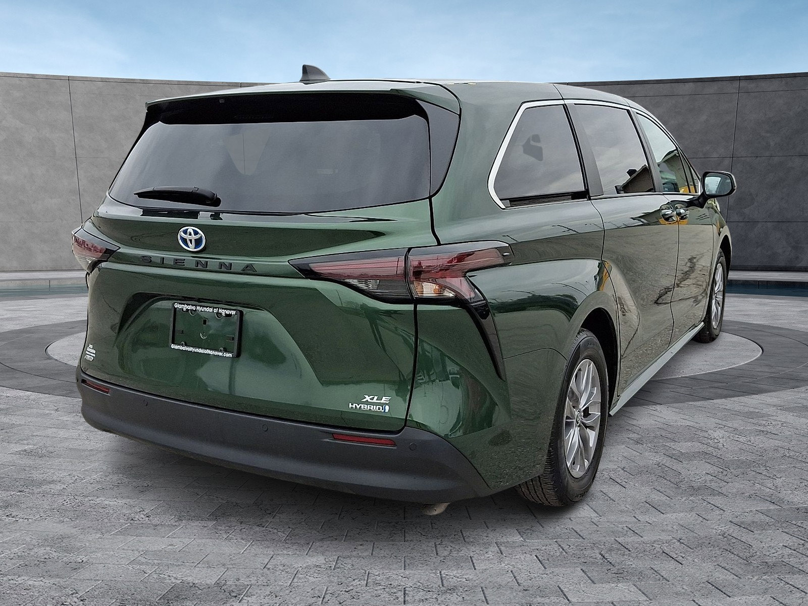 Used 2023 Toyota Sienna XLE AWD/4WD image 10