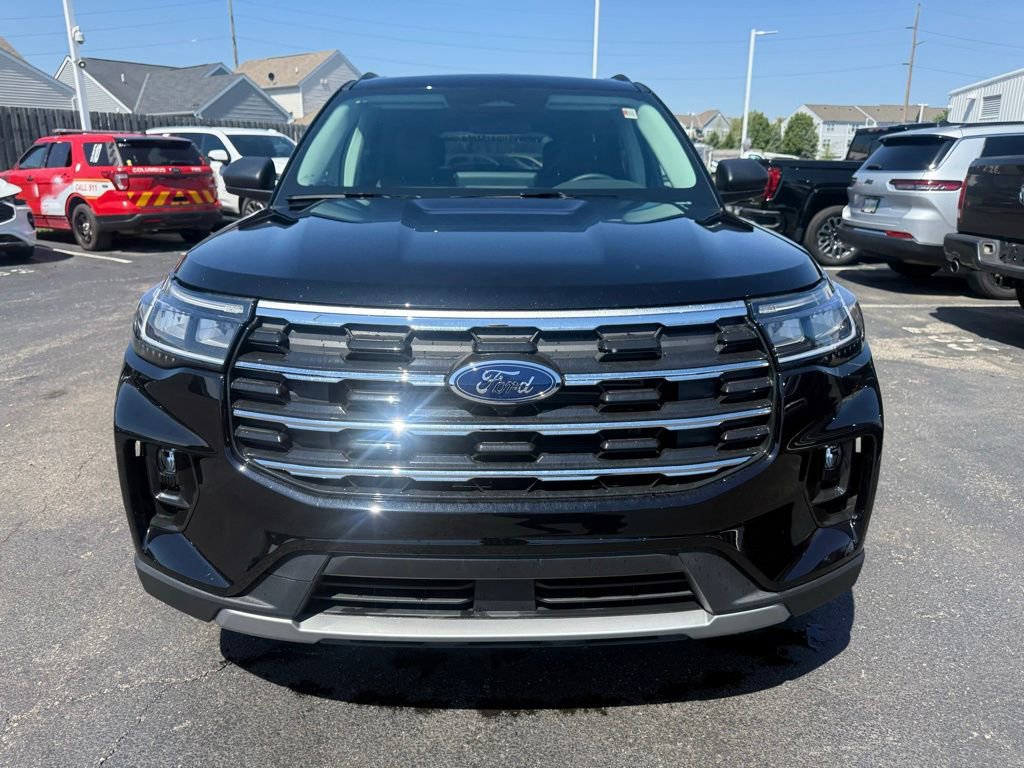 New 2026 Ford Explorer Active w/ Active Comfort Package AWD/4WD image 8