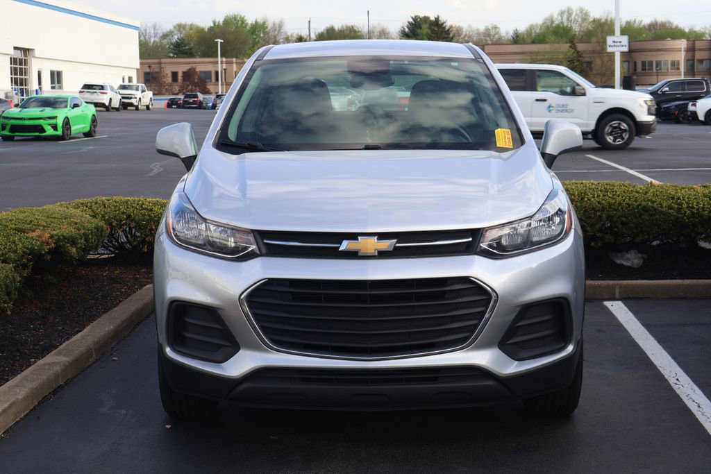 Used 2017 Chevrolet Trax LS image 2