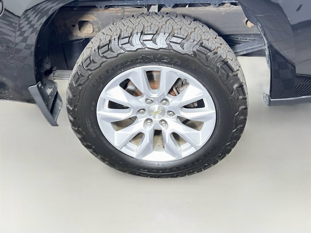 Certified 2020 Chevrolet Silverado 1500 Custom w/ Custom Value Package AWD/4WD image 24