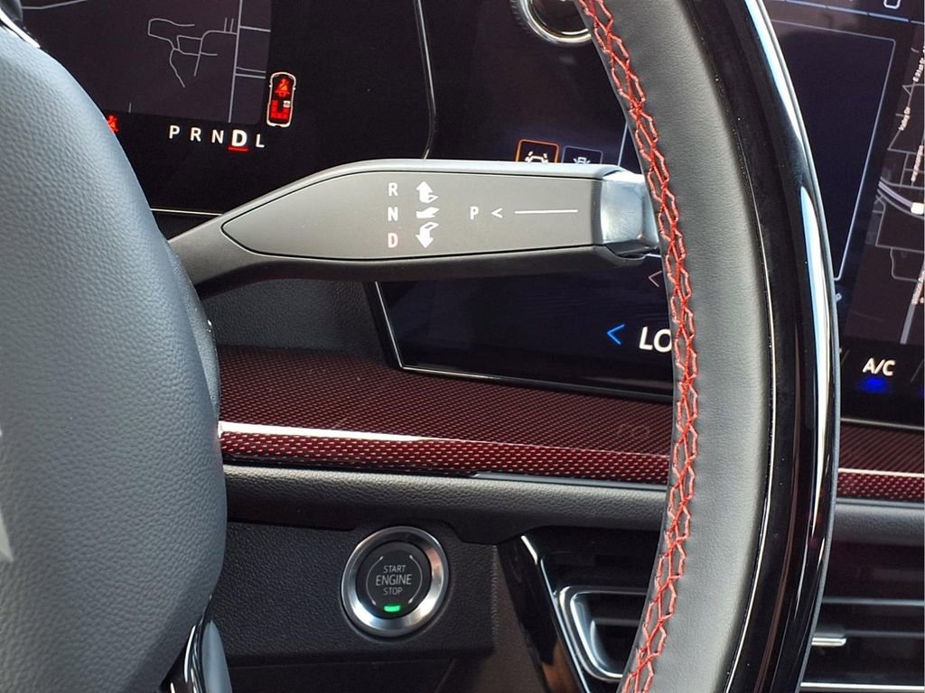 New 2026 Chevrolet Traverse RS FWD image 18