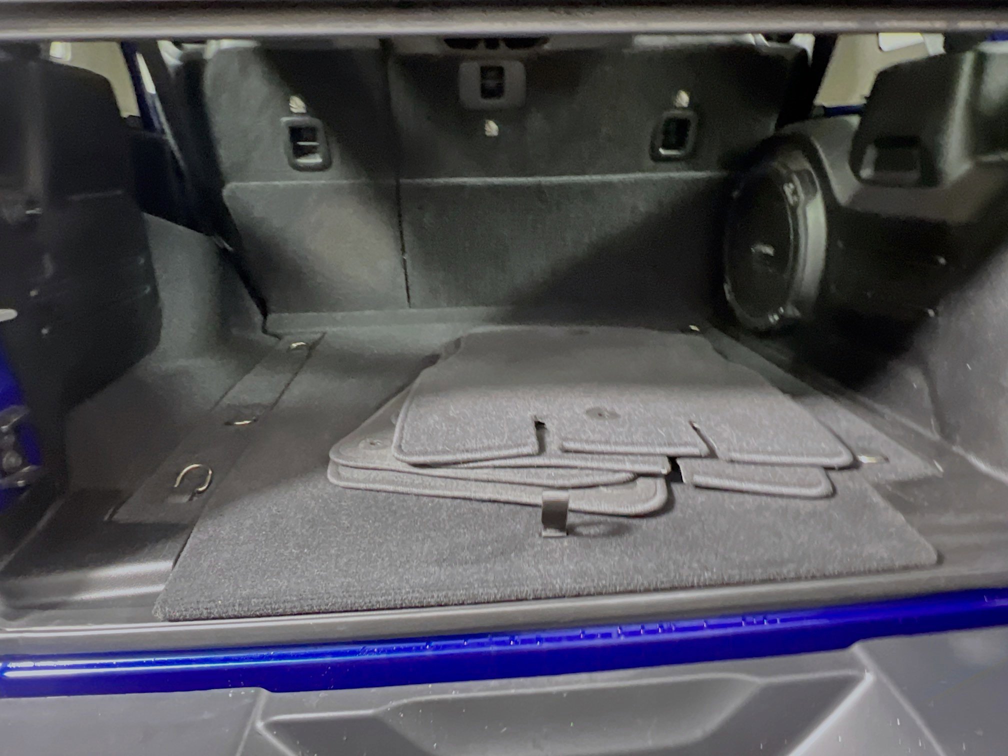 Used 2018 Jeep Wrangler Unlimited Sahara AWD/4WD image 33