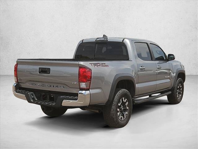 Used 2017 Toyota Tacoma TRD Off-Road w/ Tow Package RWD image 5