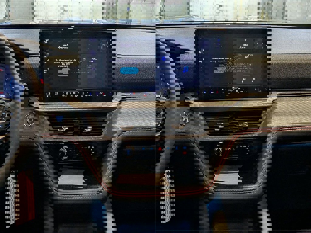 New 2026 Ford Explorer ST-Line w/ ST-Line Street Pack image 13