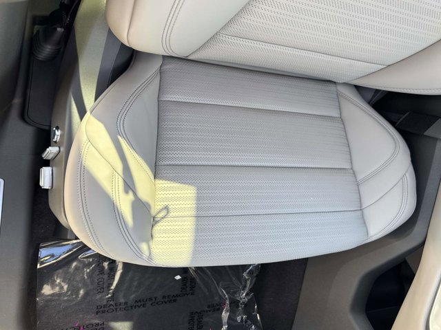 New 2025 Lincoln Nautilus Reserve w/ Jet Appearance Package image 18