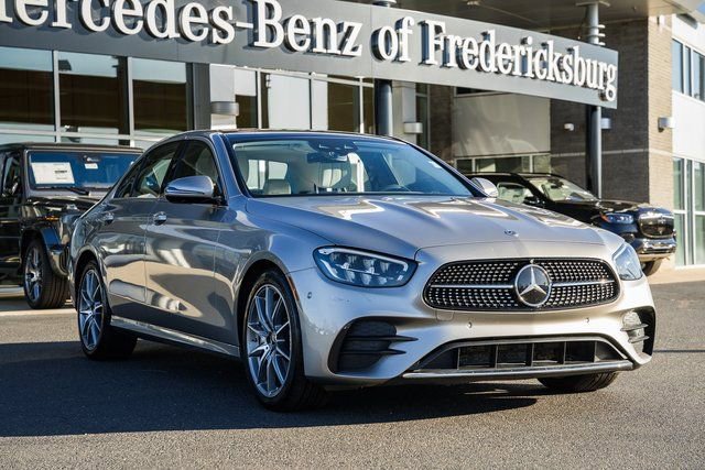 Used 2023 Mercedes-Benz E 450 4MATIC Sedan image 1