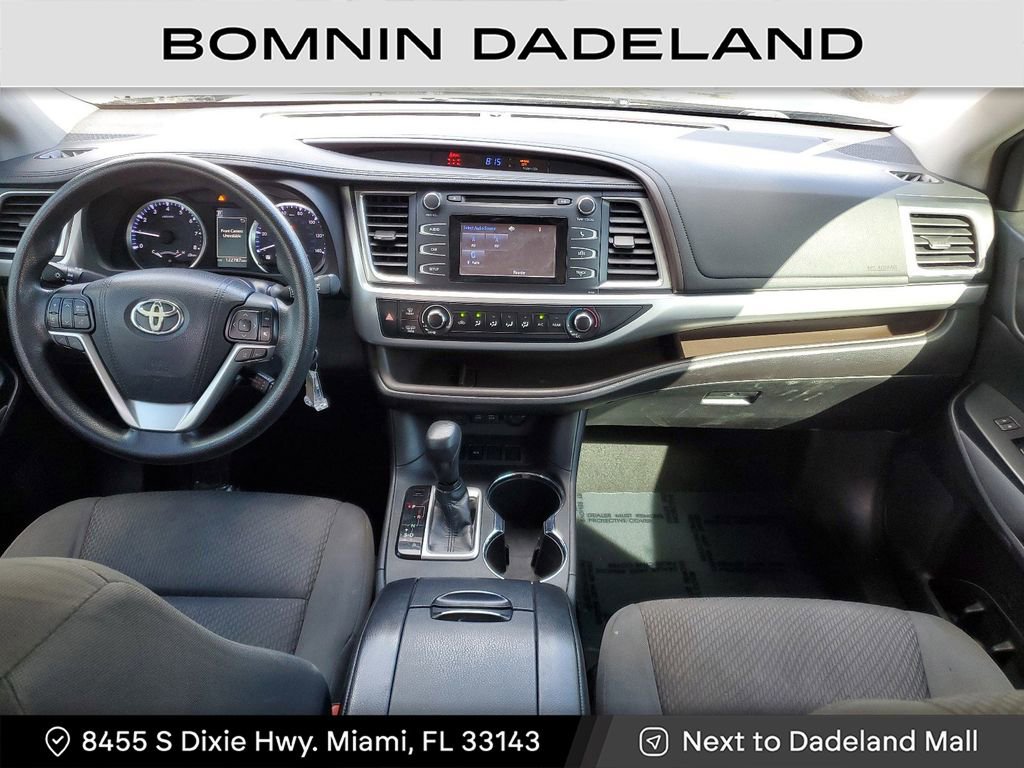 Used 2018 Toyota Highlander Plus image 12