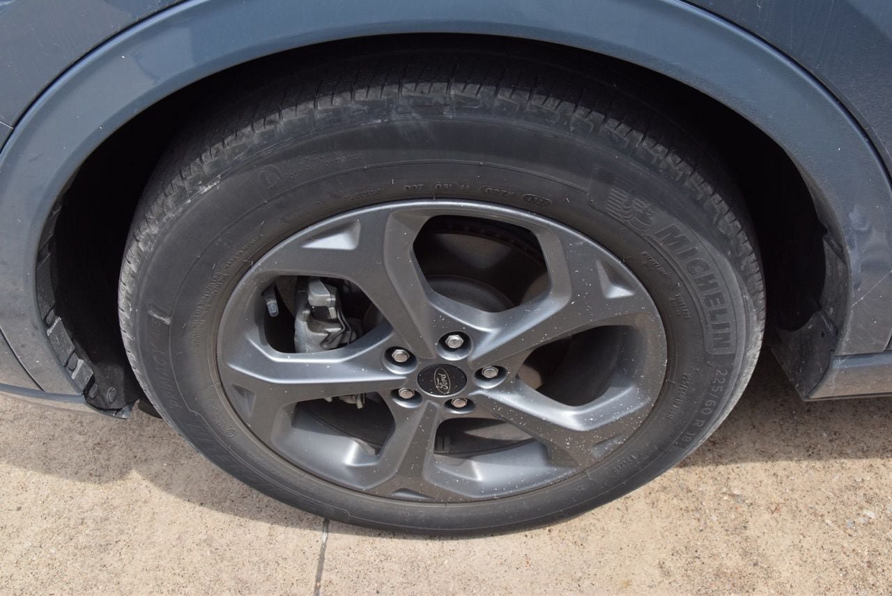 Used 2023 Ford Escape ST-Line w/ Tech Pack #1 FWD image 12