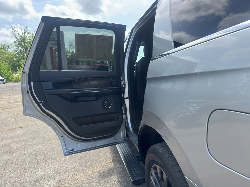 Used 2020 Ford Expedition Limited RWD image 20