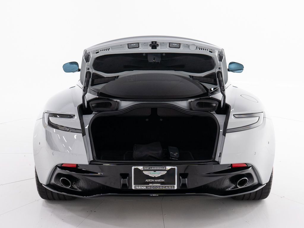 Used 2025 Aston Martin DB12 Coupe image 38