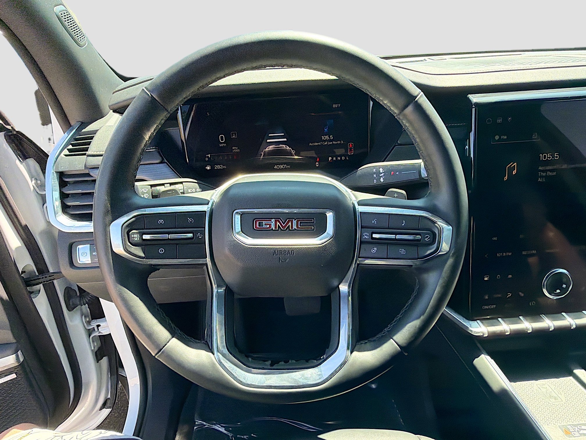 Used 2024 GMC Acadia Elevation image 38