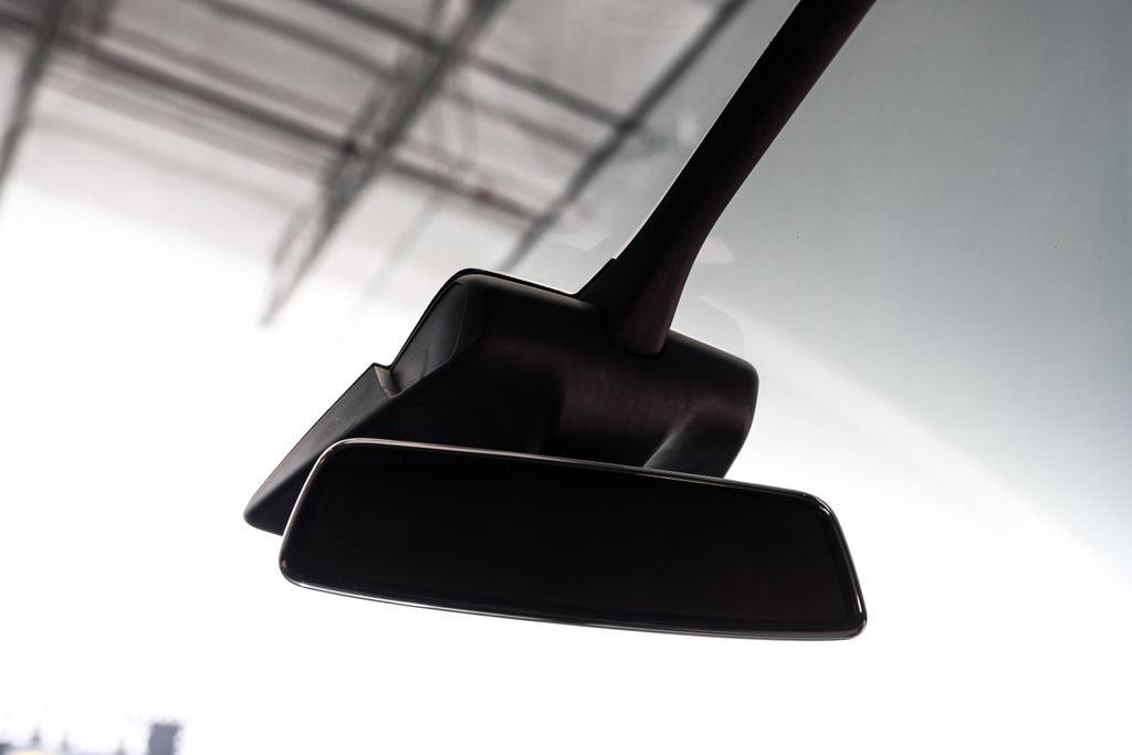 Used 2017 Tesla Model X 75D AWD/4WD image 38