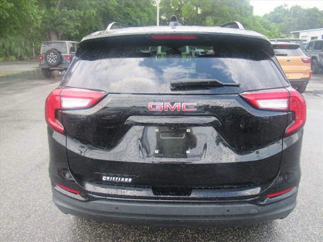 Used 2023 GMC Terrain SLT w/ Tech Package FWD image 6