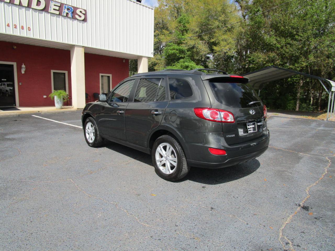 Used 2010 Hyundai Santa Fe Limited image 2