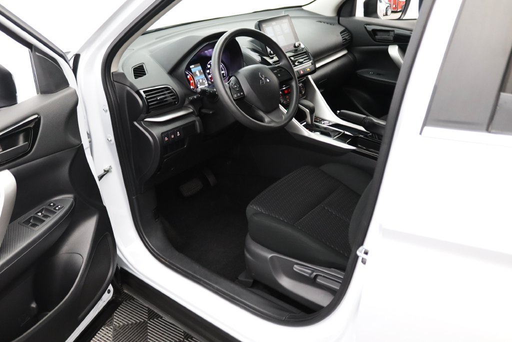 Used 2024 Mitsubishi Eclipse Cross SE AWD/4WD image 19