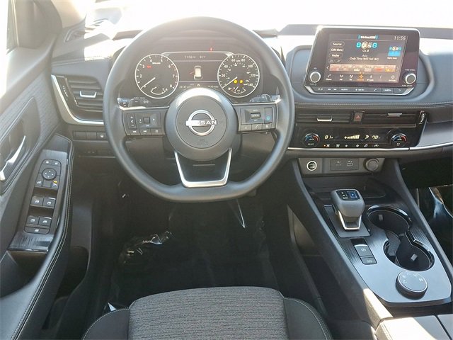 Used 2022 Nissan Rogue SV image 11