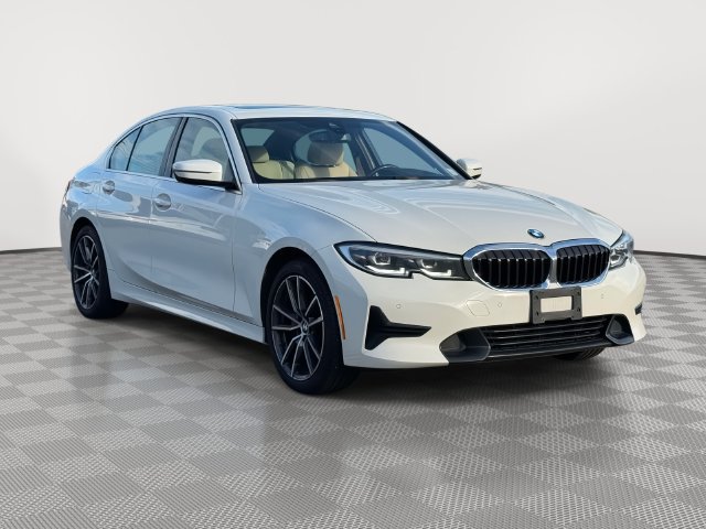 Used 2022 BMW 330i xDrive Sedan w/ Premium Package AWD/4WD image 4