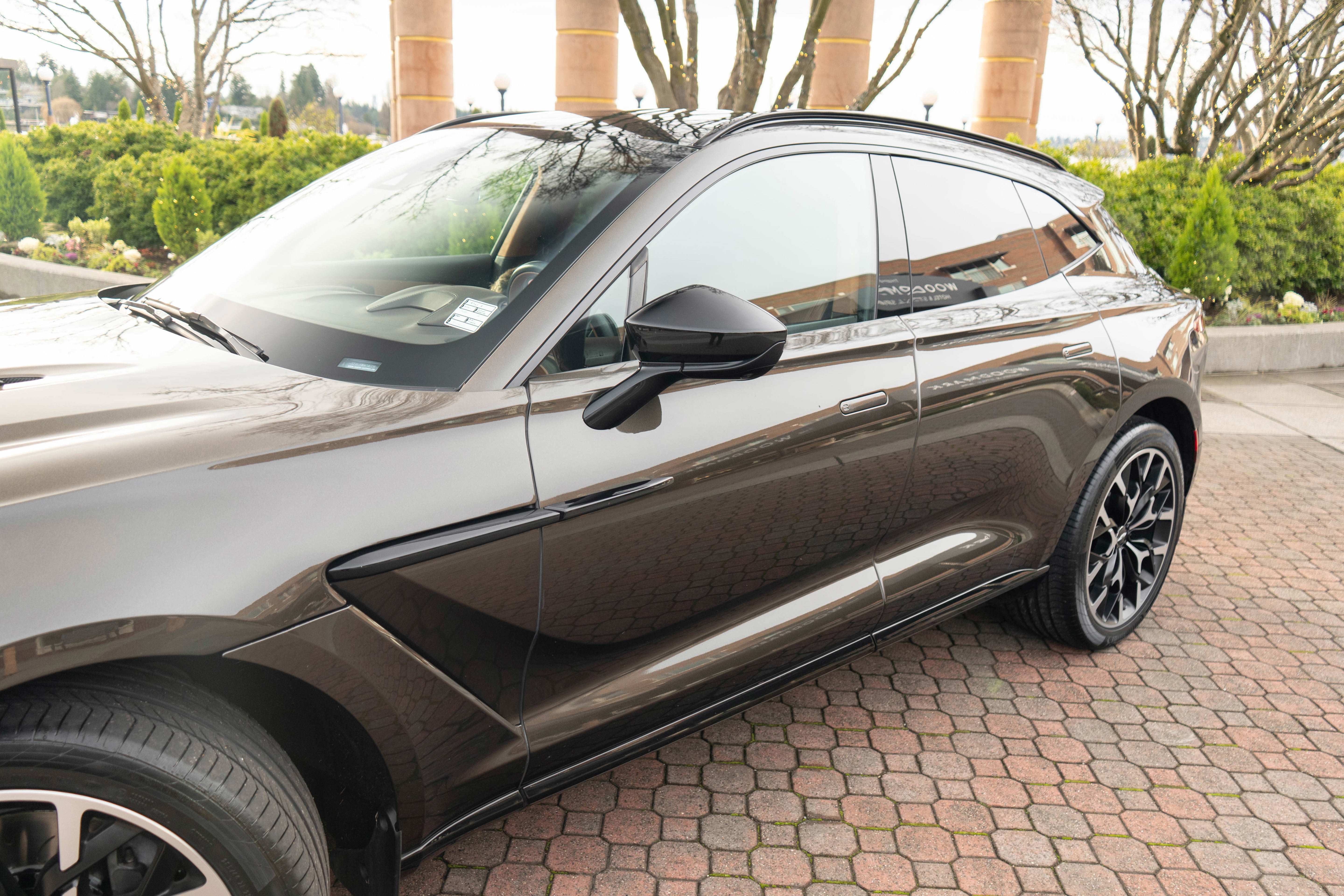 Used 2021 Aston Martin DBX image 49