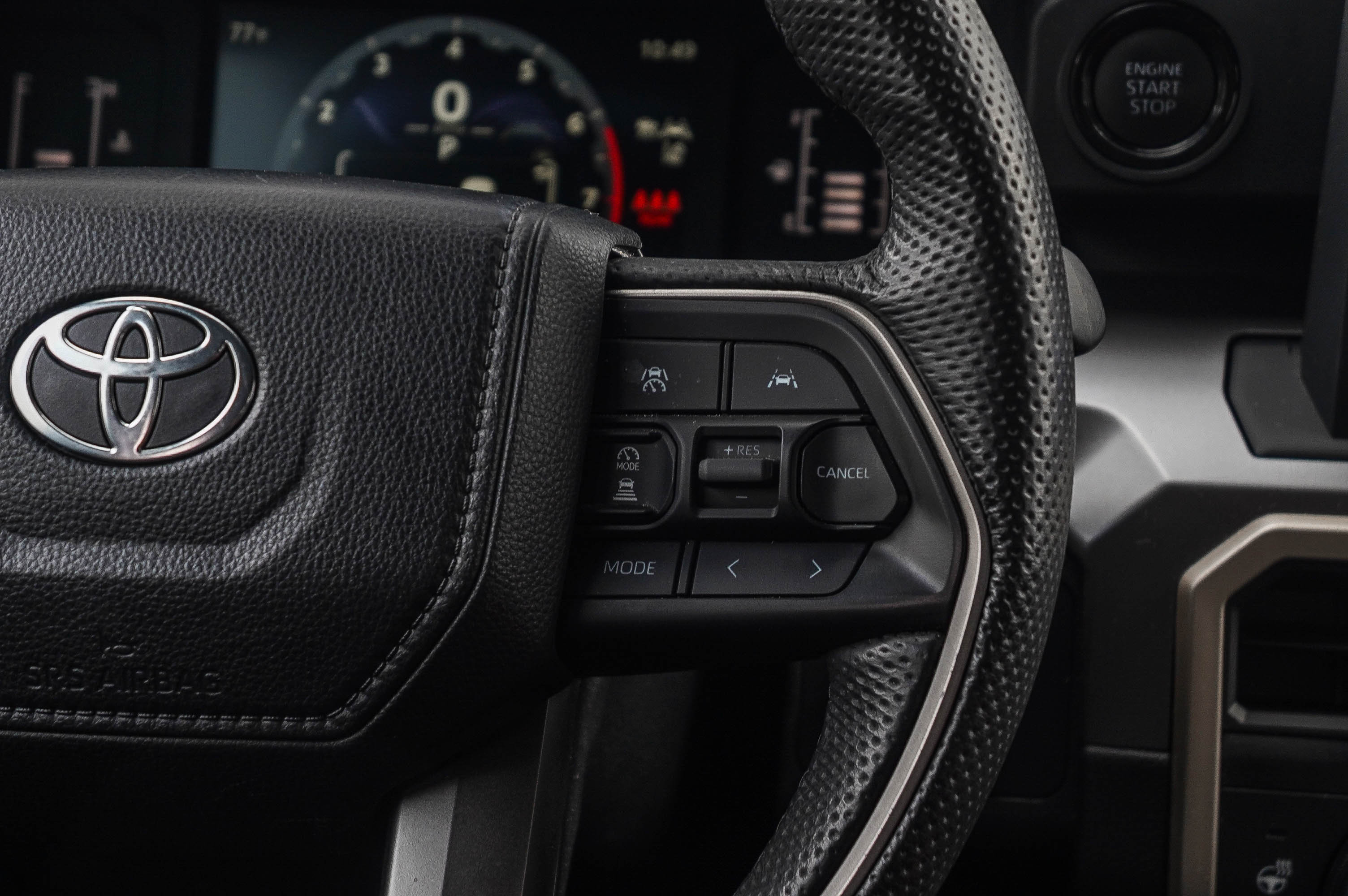 Used 2024 Toyota Tacoma SR5 AWD/4WD image 17