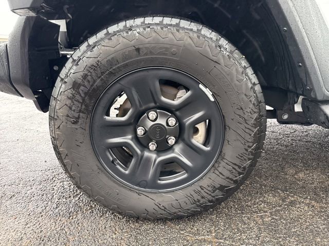 Used 2025 Jeep Wrangler Sport AWD/4WD image 28