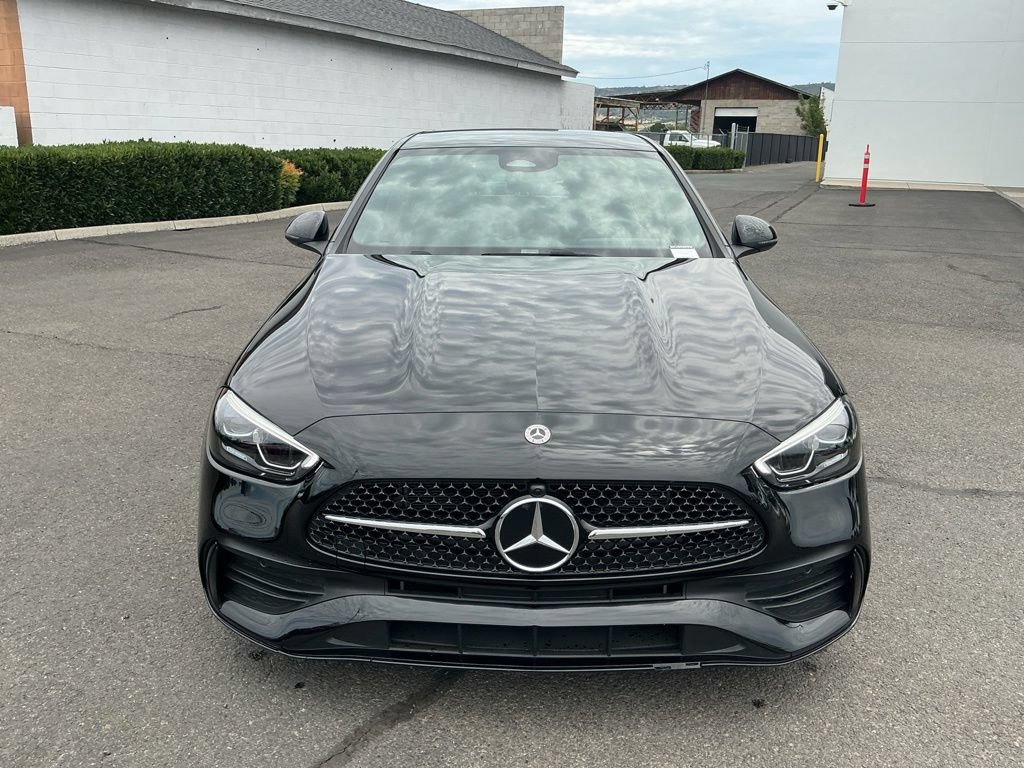 Used 2025 Mercedes-Benz C 300 4MATIC Sedan image 3