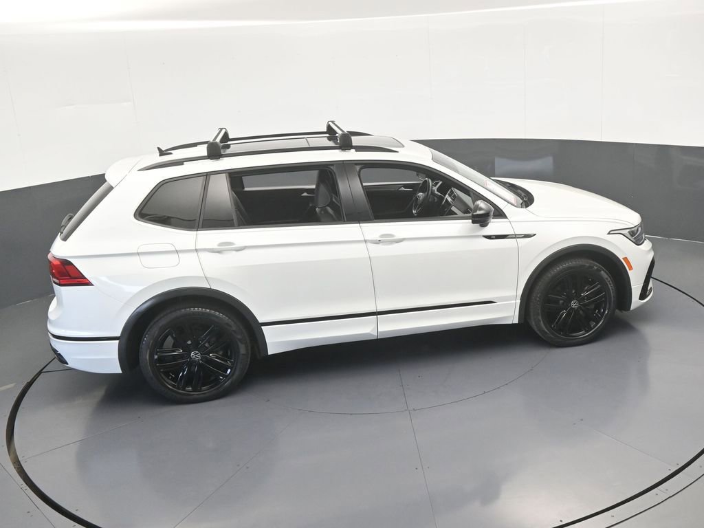 Used 2022 Volkswagen Tiguan SE R-Line image 50