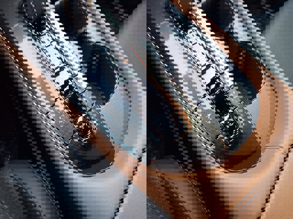 Used 2026 Toyota Crown Limited image 15